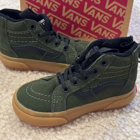 Vans | Shoes | Vans Green Hightop Sneakers For Kids | Poshmark display picture 3